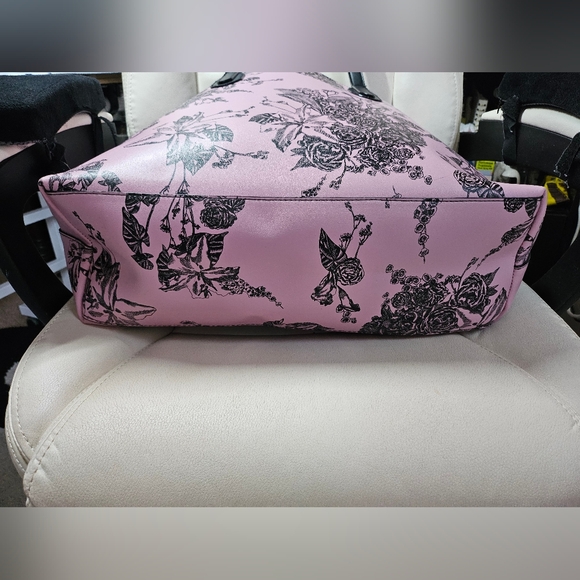 Victoria's Secret Pink Tote with Black Floral Design - Picture 4 of 8